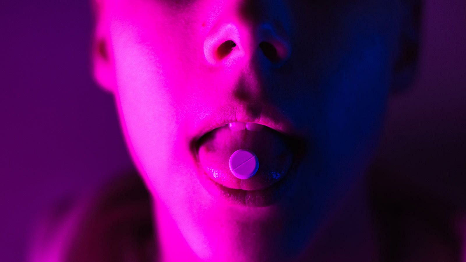 Experts reclamen que es normalitzin les drogues