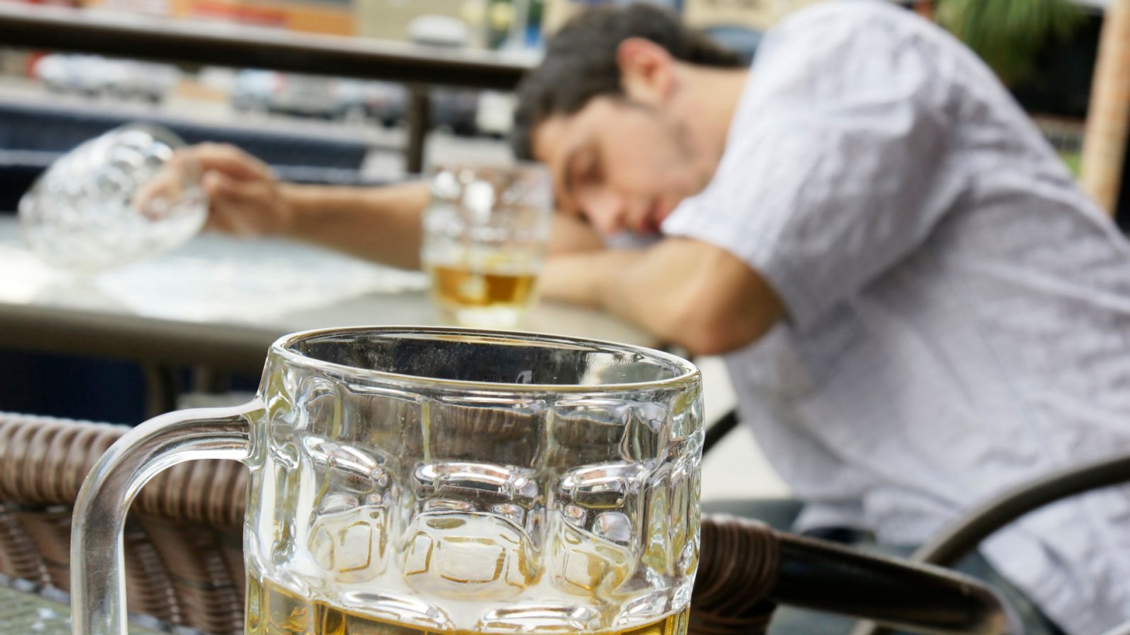 Las novatadas será penadas con expulsión desde dos meses a cinco años