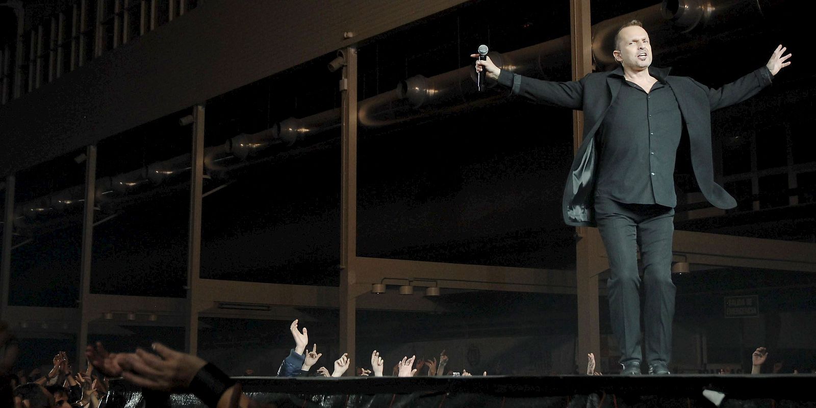 MIGUEL BOSÉ EN CONCIERTO