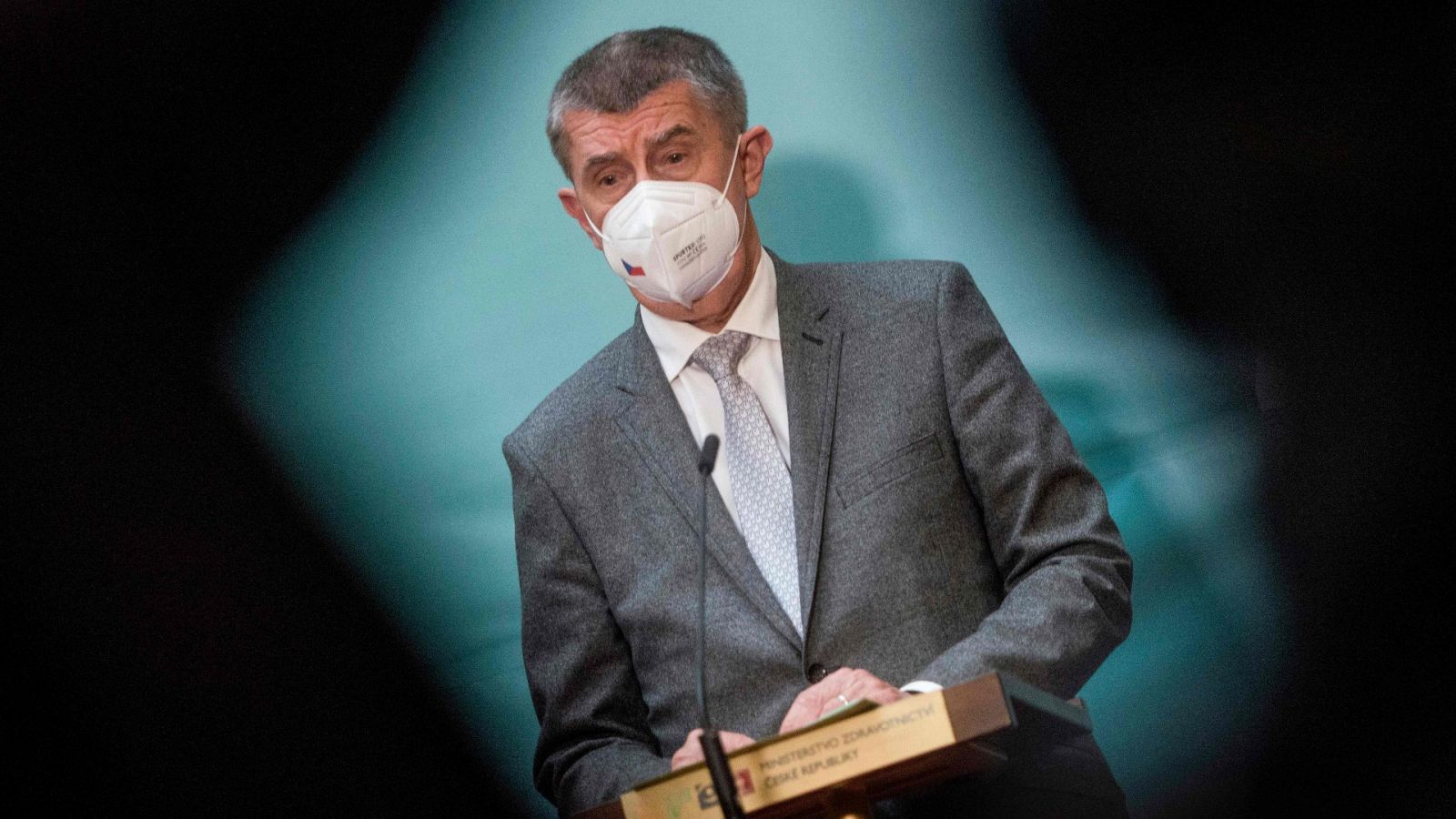 El primer ministro checo Andrej Babis en el punto de mira de la policía