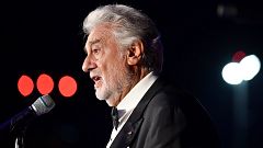 Plácido Domingo regresa a los escenarios españoles entre vítores y aplausos del público