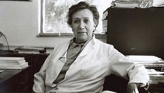 Asunción Linares, paleontóloga, fue la primera catedrática de ciencias de España