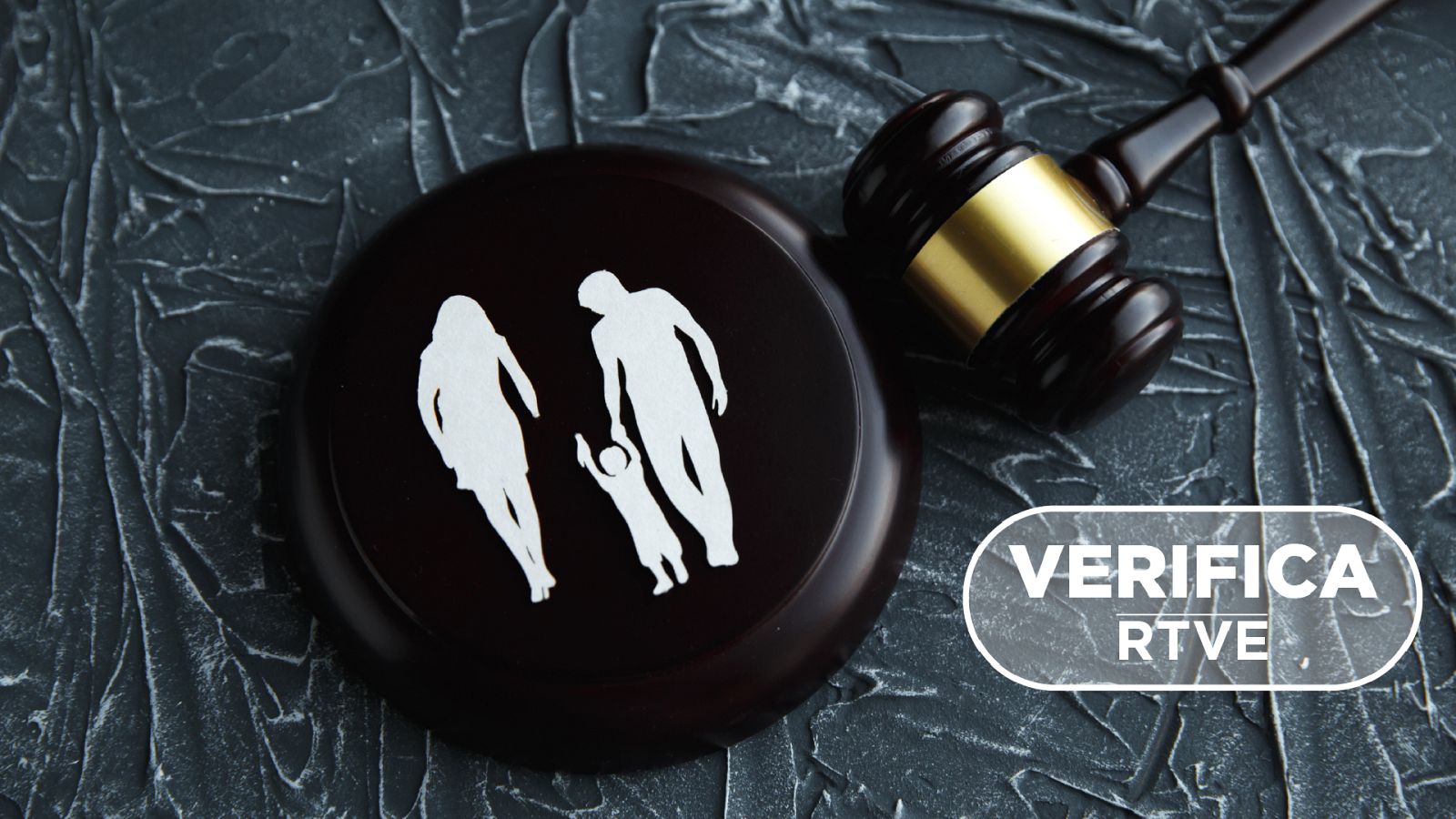 Desinformaciones sobre una vacuna contra el sida y el uso de coches oficiales en nuestro #TiradelHilo 14