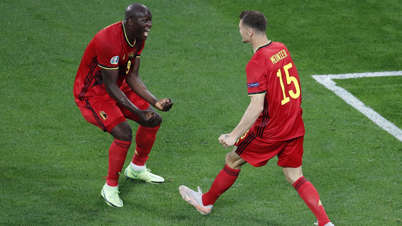Euro 2020 - Group B - Belgium v Russia