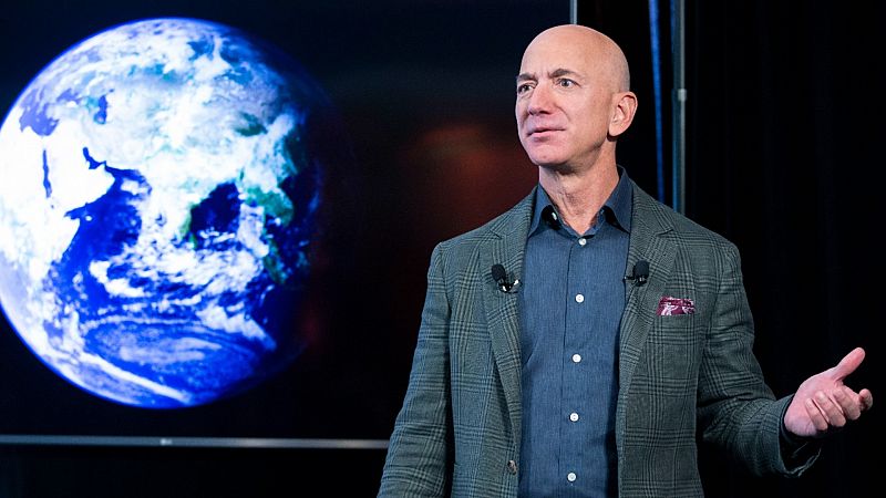 Pagan 28 millones de dólares por viajar al espacio junto a Jeff Bezos, el fundador de Amazon 