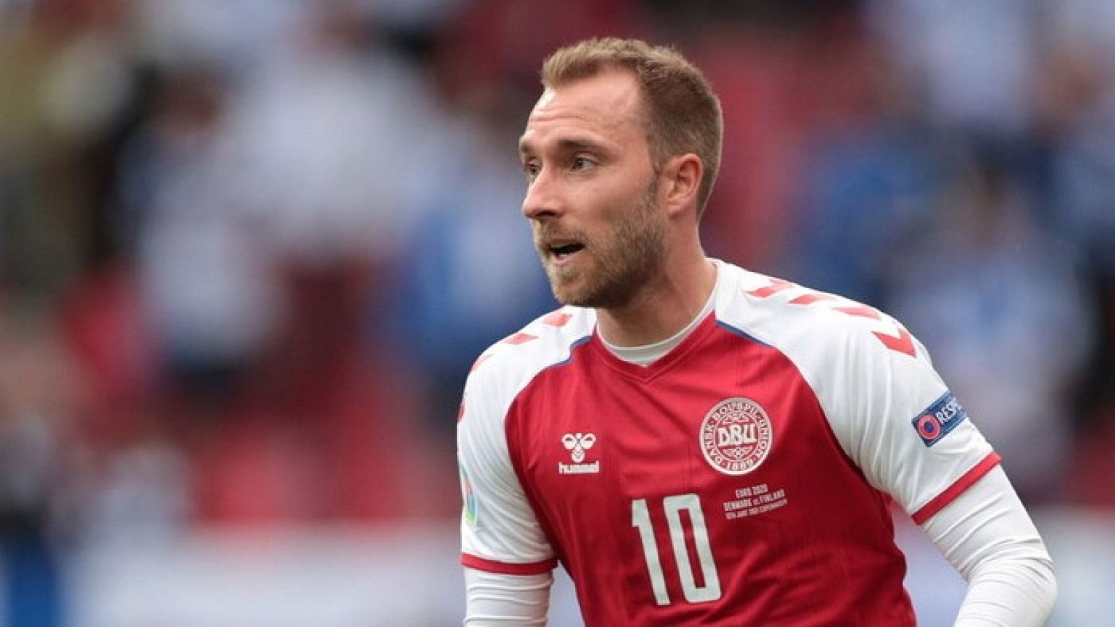 Eriksen recibe el alta y abandona el hospital tras implantarle un desfibrilador automático