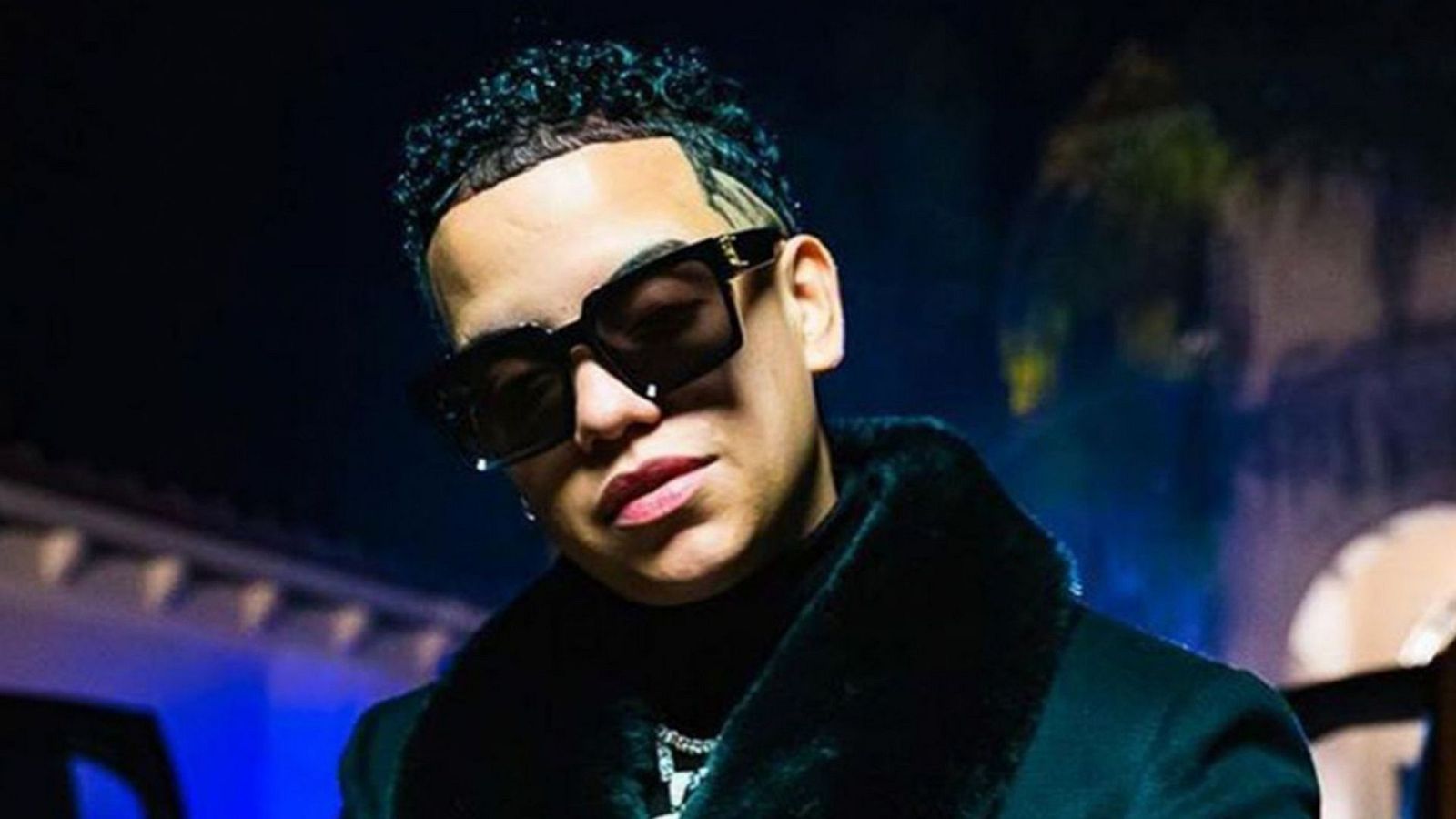 El reguetonero J Álvarez presenta "Luz Prendía"