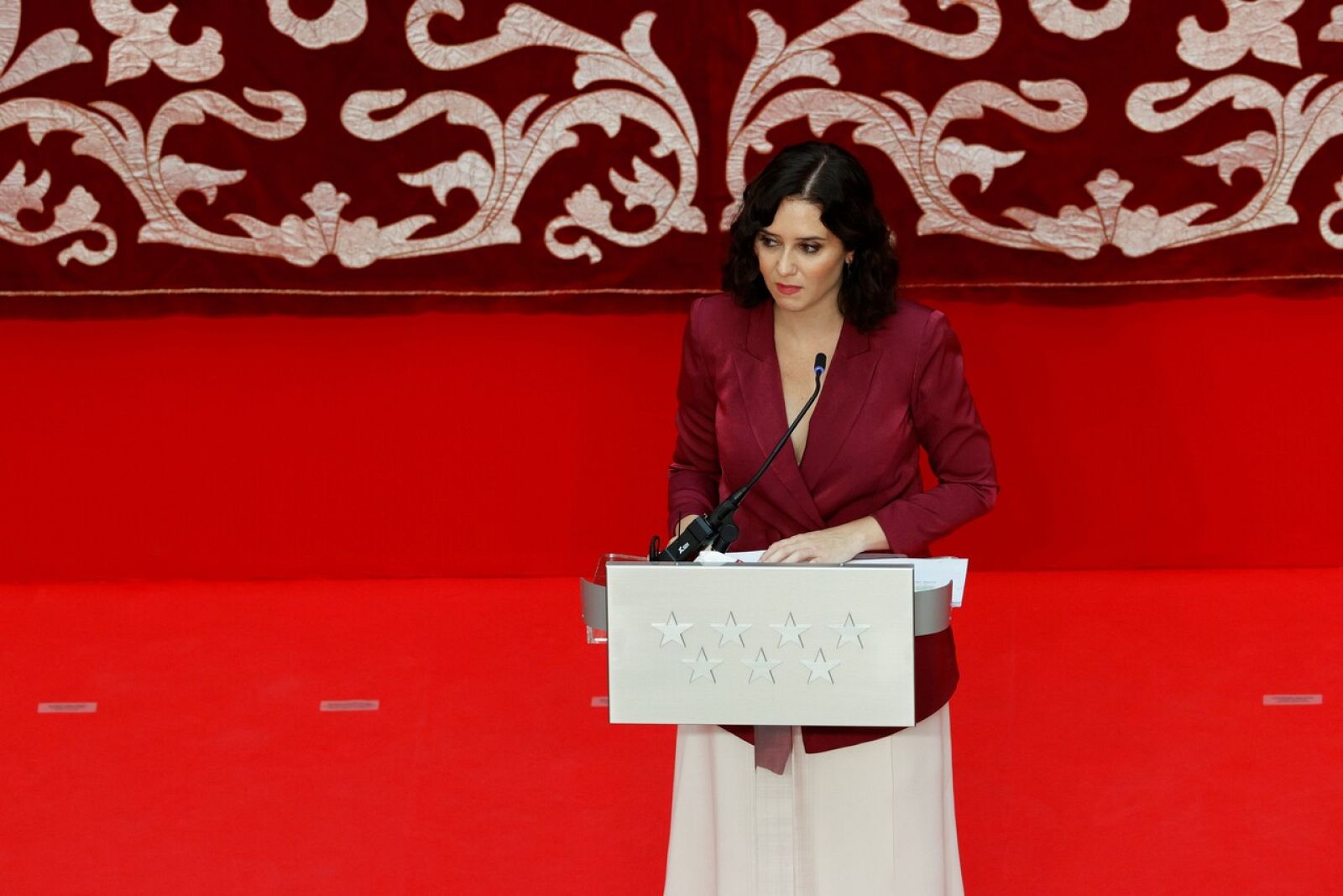 Díaz Ayuso en la toma de posesión de sus consejeros en el nuevo Gobierno de la Comunidad.