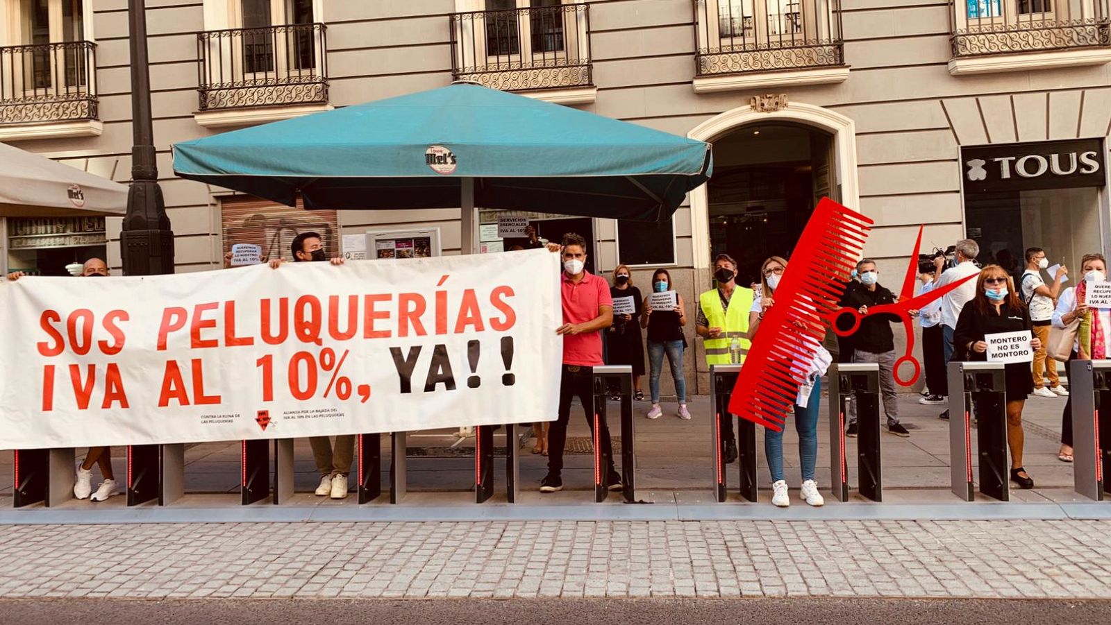 El Senado aprueba bajar el IVA a las peluquerías al 10% y suspender la subida del impuesto de matriculaciones