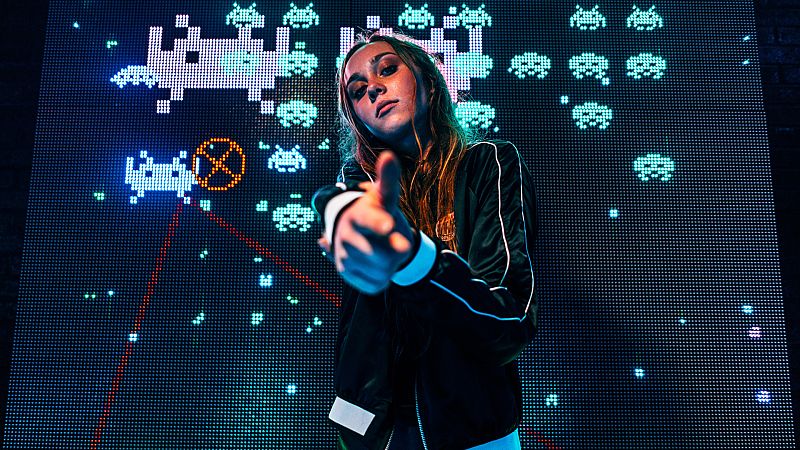 Las mujeres ocupan el 48% del mercado de los videojuegos, pero solo un 4% se identifica en las partidas