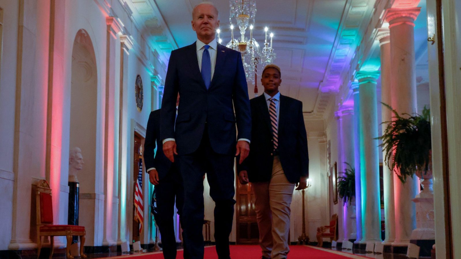 Biden: "El día del orgullo gay está de vuelta en la Casa Blanca"