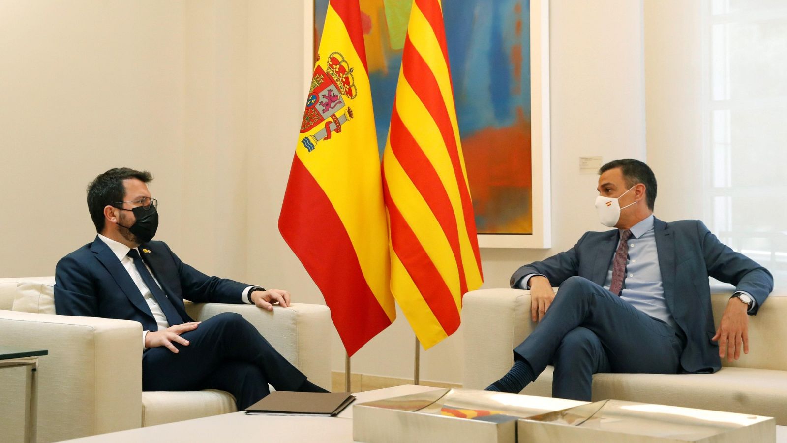 Pedro Sánchez i Pere Aragonès, durant la reunió a La Moncloa
