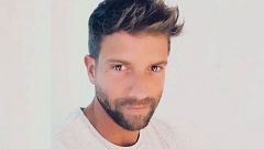 Pablo Alborán se echa pasta de dientes en los ojos y... ¡mira cómo acaba la historia!