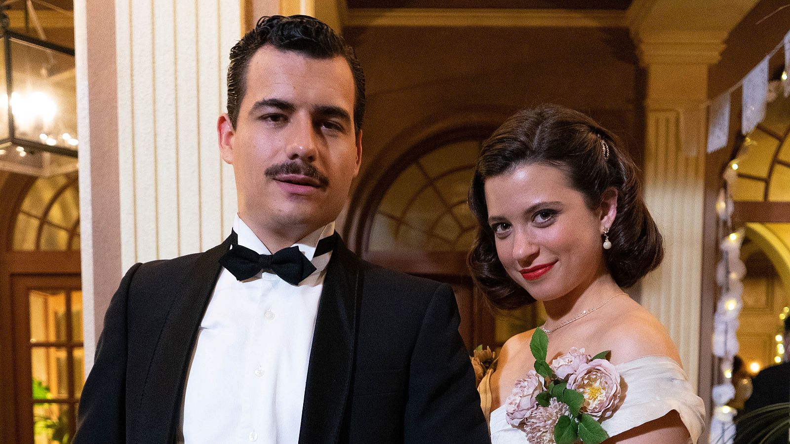 Dos Vidas: Víctor y Carmen en el río club tras su compromiso