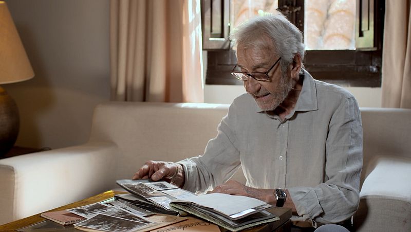 'Imprescindibles' celebra el Premio Nacional de Cinematografía de José Sacristán