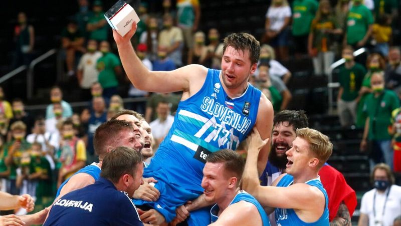 Eslovenia consigue plaza para Tokio y Doncic se medirá a España en la primera fase
