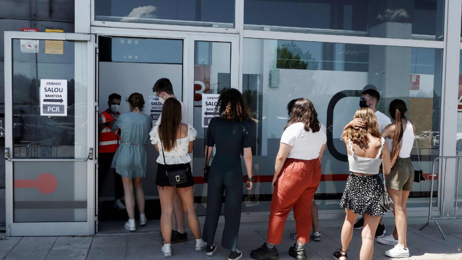 Se mantienen los cribados por la llegada de más jóvenes procedentes de Salou