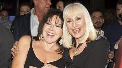 Loles León, rota de dolor por la muerte de su amiga Raffaella Carrà: "Ciao bella"