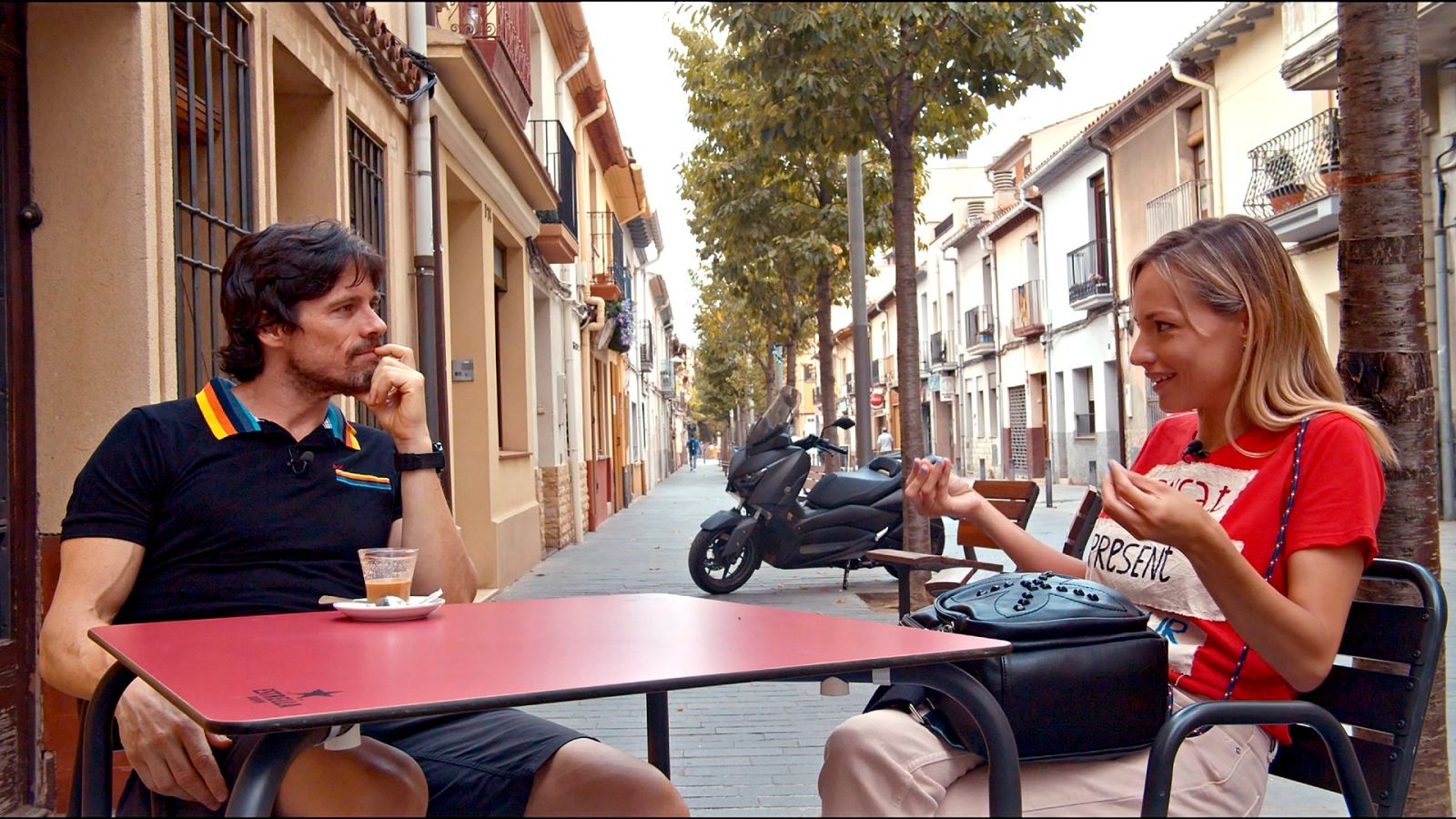 Carla Lladó i Octavi Pujades, a 'Perseguint cognoms'