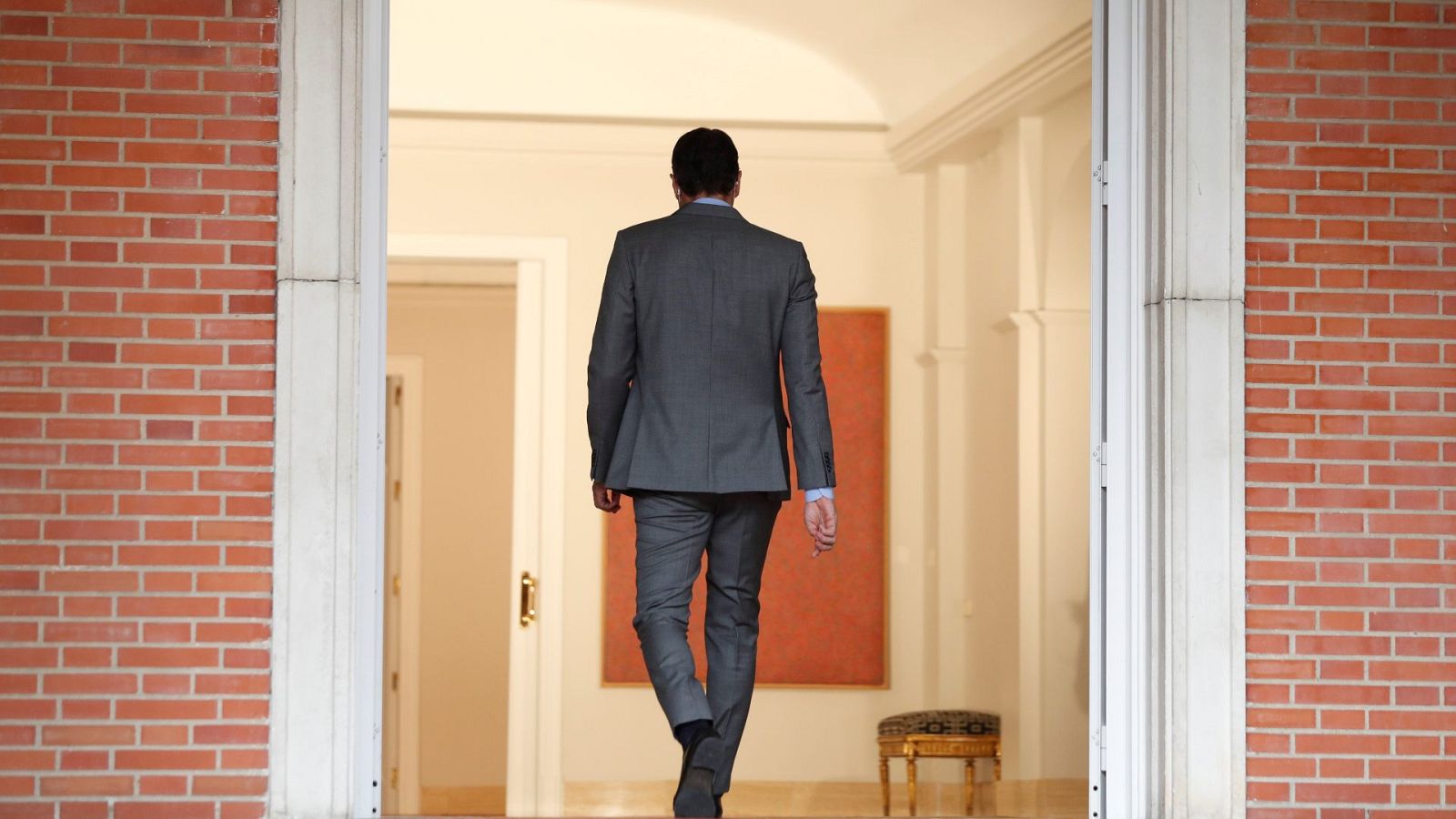 Pedro Sánchez remodela su gabinete