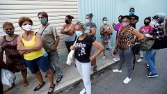 "¿Dónde está mi hijo?": Decenas de personas buscan a sus familiares detenidos en las protestas de Cuba
