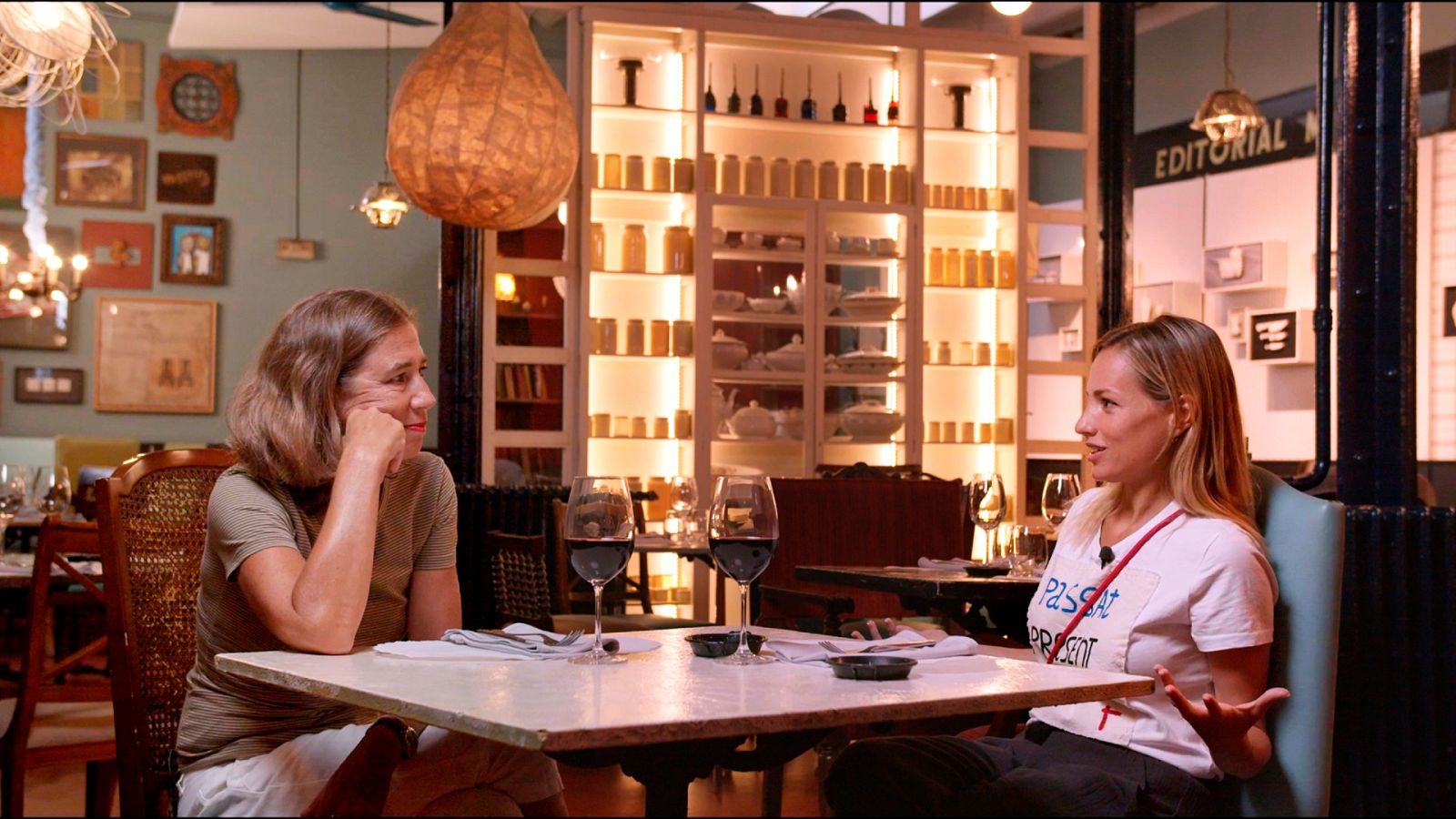 Ada Parellada i Carla Lladó, a 'Perseguint cognoms'