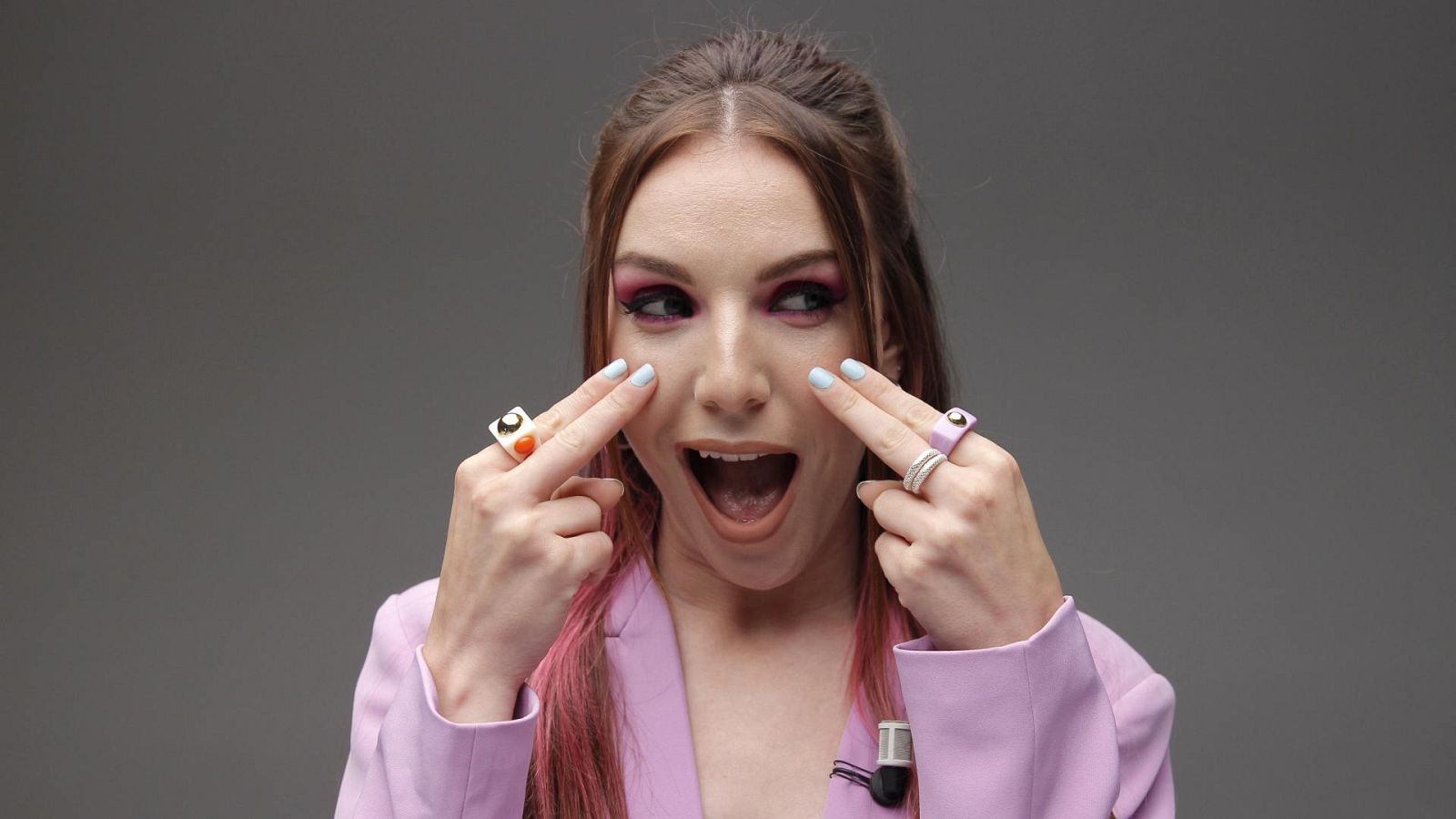 Inés Hernand en el programa de masturbación de Gen Playz