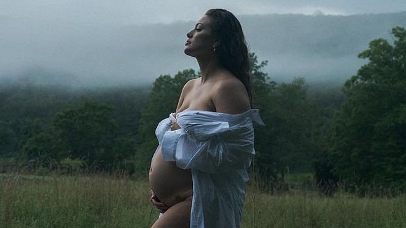 Ashley Graham, cual diosa, anuncia que espera su segundo hijo con esta espectacular foto