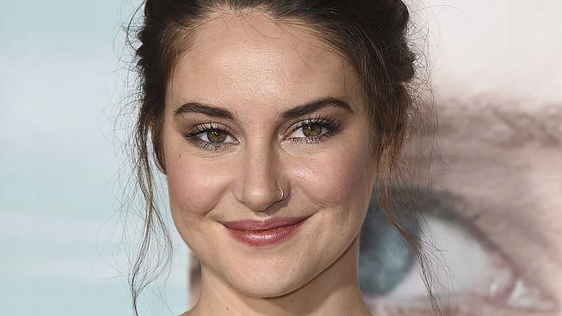 Shailene Woodley: "Creo que en la vida real nunca he tenido relaciones sexuales con el sujetador puesto"