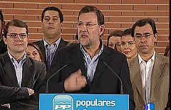 Rajoy tacha de "enorme error" el modelo de financiación por "tirar de chequera"
