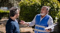 Isidro Montalvo es el temible... carpetero, ¡no te pierdas los sketches!