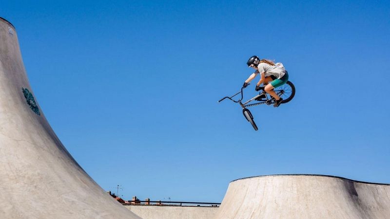 Del barrio a los futuros Juegos Olímpicos: conoce a Teresa Fernández-Miranda, la número 1 de BMX en España