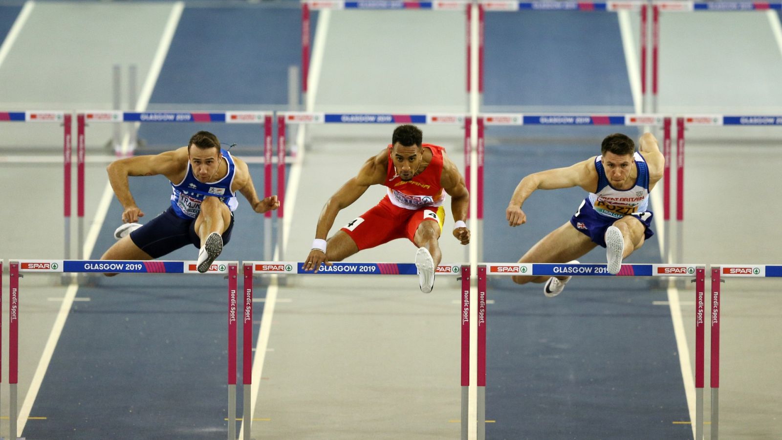 Orlando Ortega en una competición de 110 metros valla en 2019