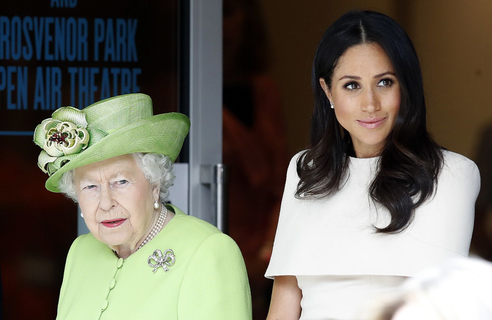 La reina Isabel II junto a Meghan Markle
