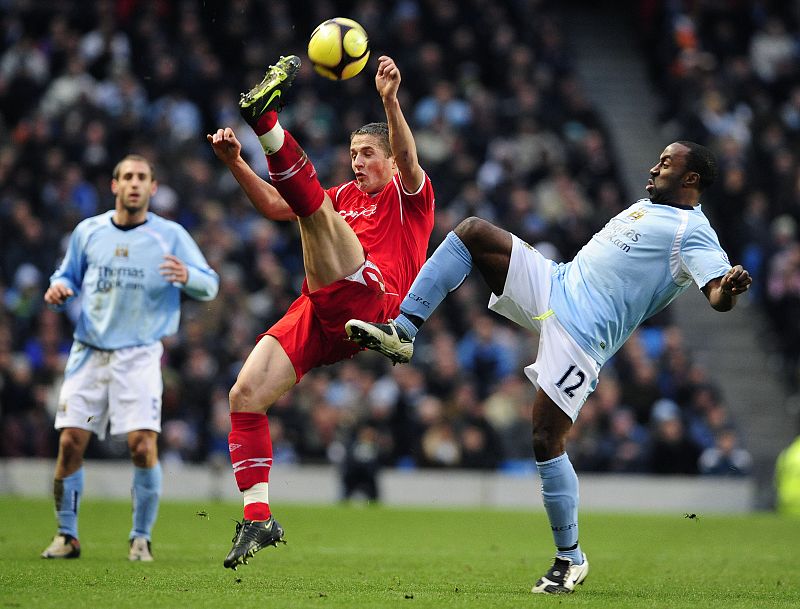 El City, eliminado por el Nottingham y el Chelsea empata con un tercera en la Copa FA