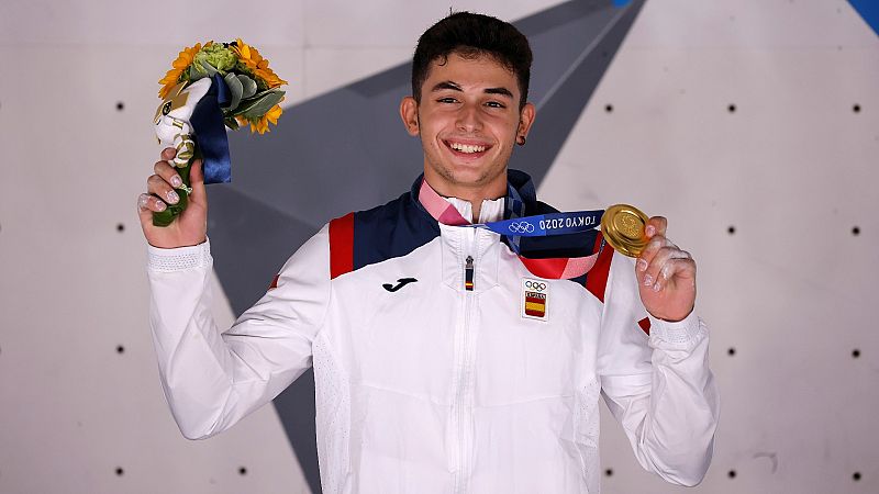 Alberto Ginés, tras ganar el oro en escalada: "La medalla pesa. Estoy súper contento"