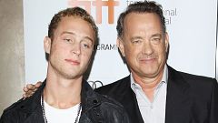 El hijo de Tom Hanks niega la pandemia y eso que sus padres se contagiaron de COVID: "¡Es una jodida gripe!"