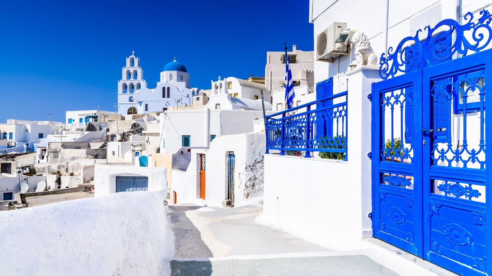 Calles del pueblo de Pyrgos, en Santorini