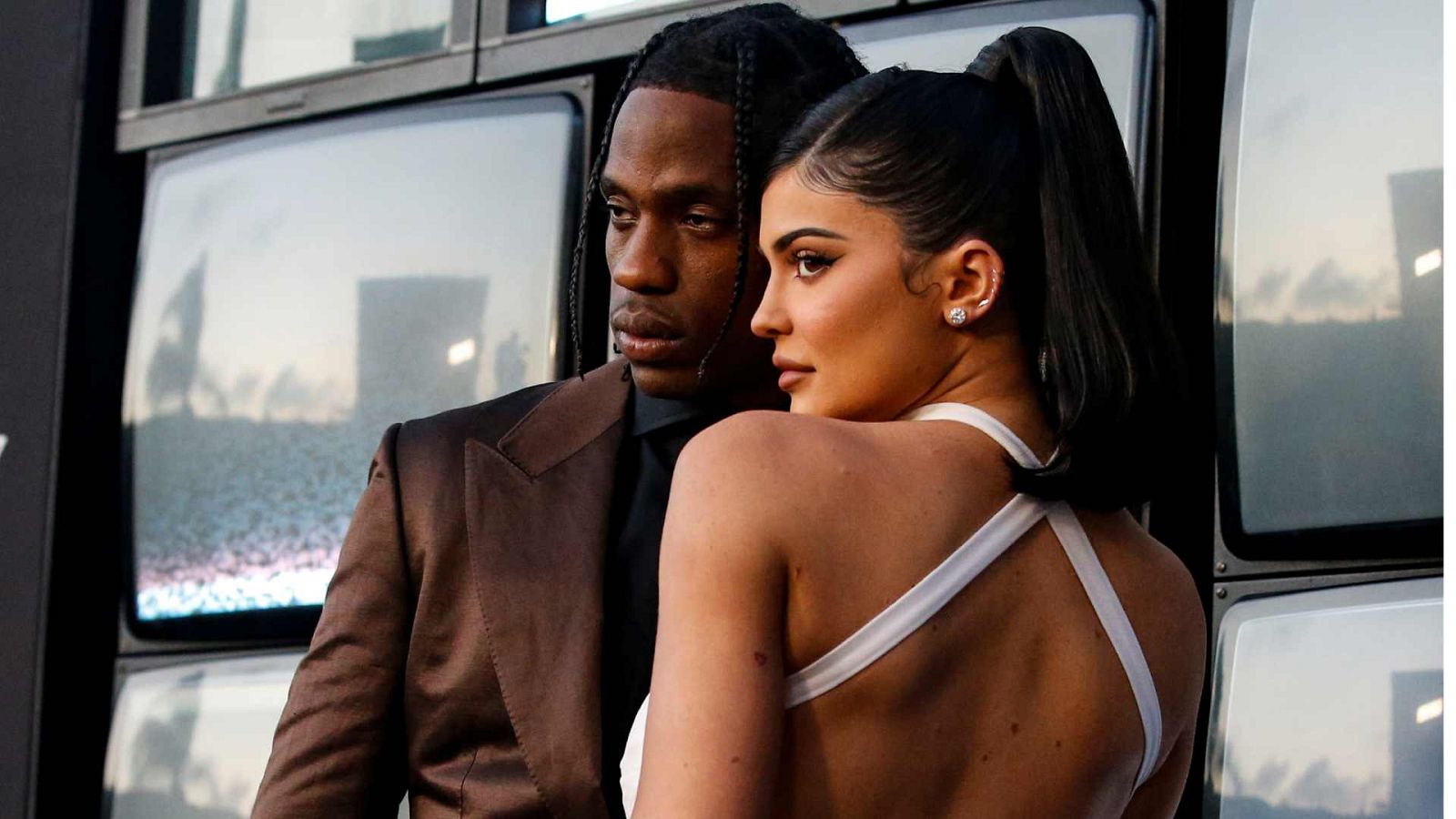 ¿Por qué Kylie Jenner podría estar ocultando su embarazo?