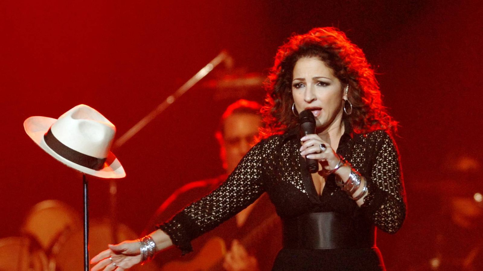 Gloria Estefan, durante una actuación musical.