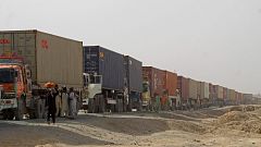 España evacúa a los últimos afganos por tierra y a través de la frontera con Pakistán
