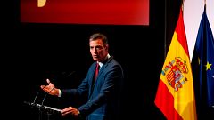 Sánchez se compromete a una subida "inmediata" del salario mínimo y a frenar el alza en el precio de la luz