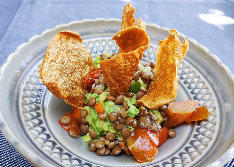 Receta de nachos con caldo de lentejas y guacamole con lentejas