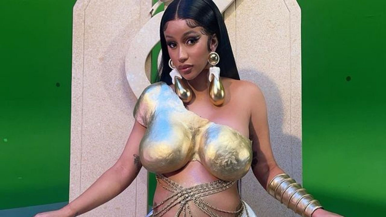 Cardi B da a luz a su segundo hijo con el rapero Offset