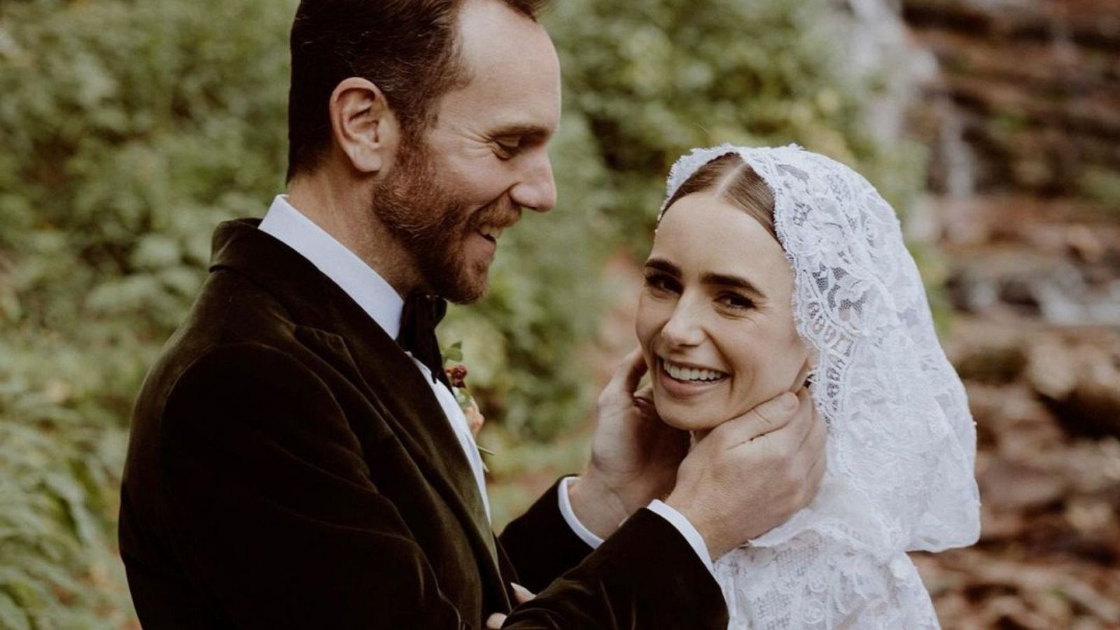 Lily Collins se casa como Blancanieves en un cuento de hadas con Charlie McDowell: estas son las fotos de la boda