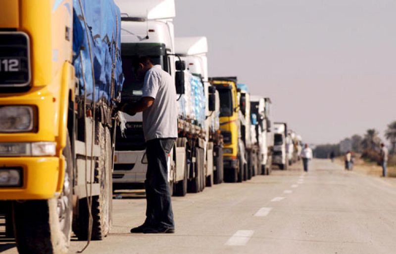 Miles de palestinos abandonan el sur de Gaza ante el ataque masivo israelí