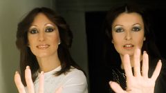 Dolor por la muerte de María Mendiola, la 'dama de blanco' del dúo Baccara