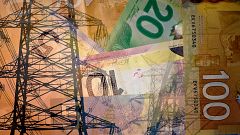 El precio de la luz sigue hoy en máximos con 153,45 euros/MWh pese a bajar ligeramente