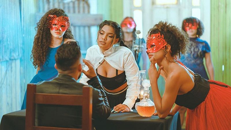 La Ross María, la rapera dominicana que arrasa en TikTok: "Mi base siempre ha sido el freestyle"