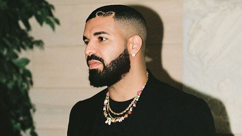 Drake iguala a los Beatles y bate un récord histórico